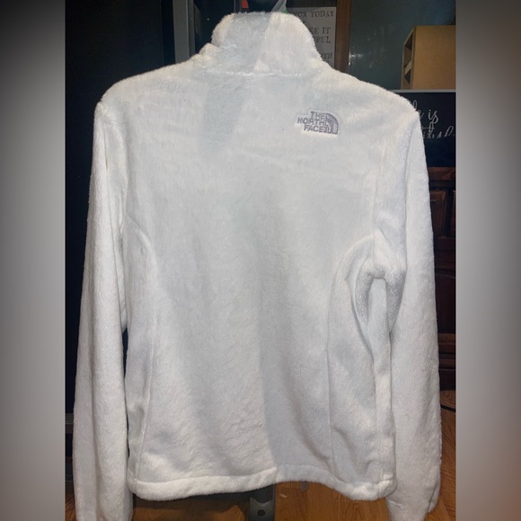 White Fuzzy North Face - Picture 2 of 6
